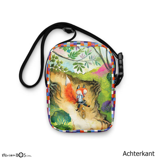 Een stoere crossbody bag - August op de fiets