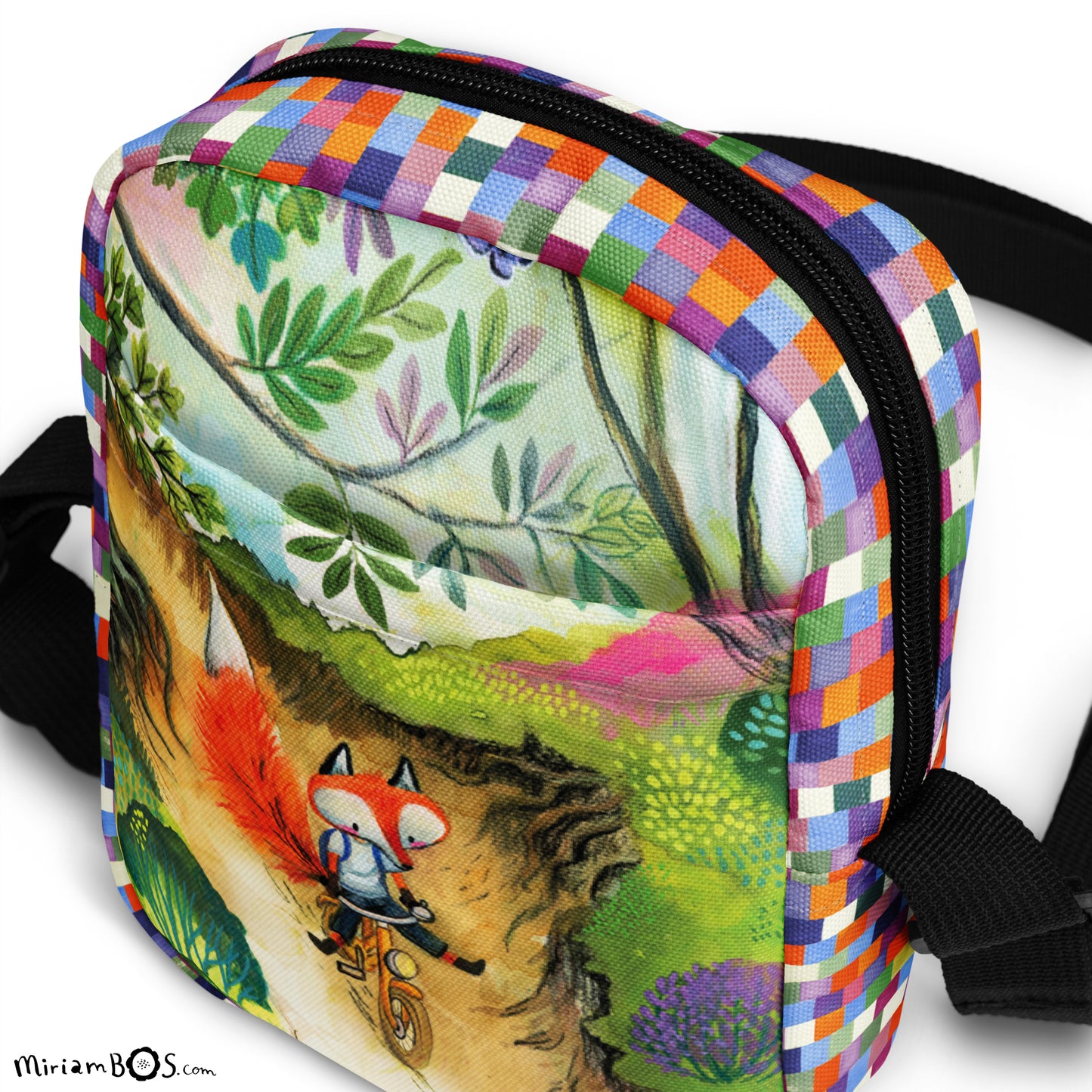 Een stoere crossbody bag - August op de fiets