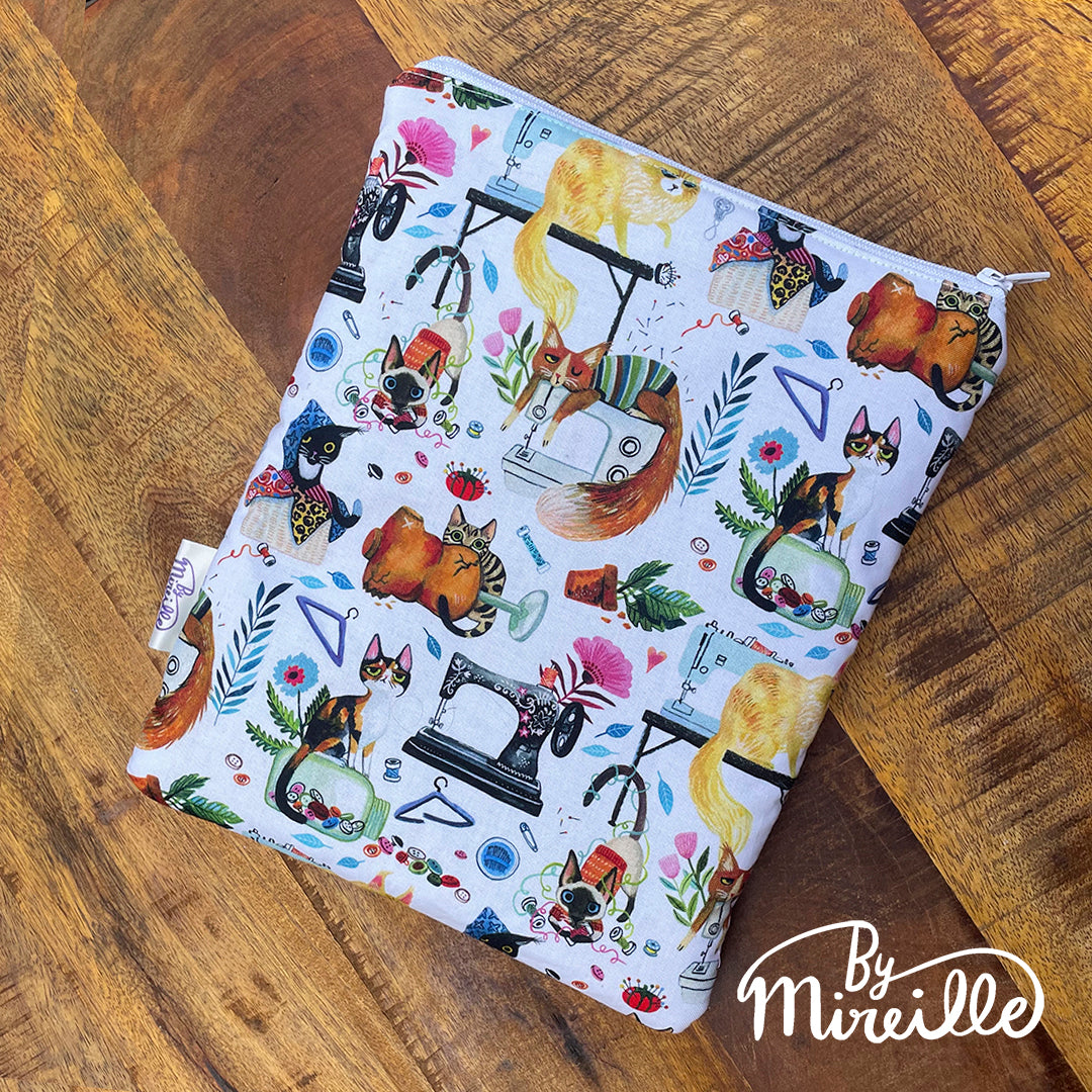 Boekenhoes (M/L) - Katten en naaimachines