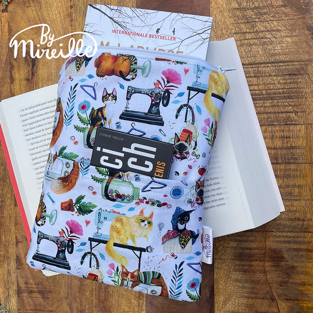 Boekenhoes (M/L) - Katten en naaimachines