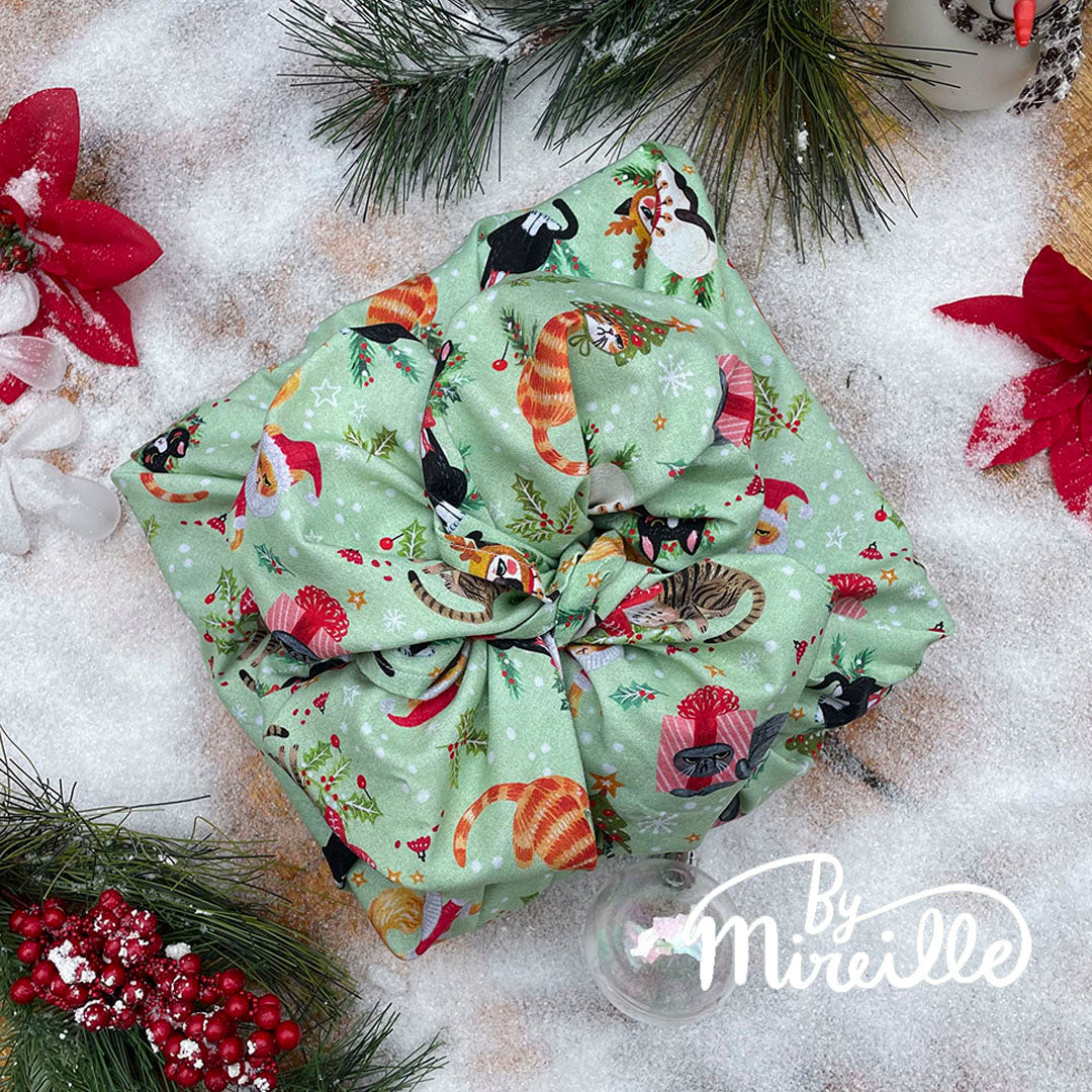 Furoshiki gift wrap - Grumpy holiday cats