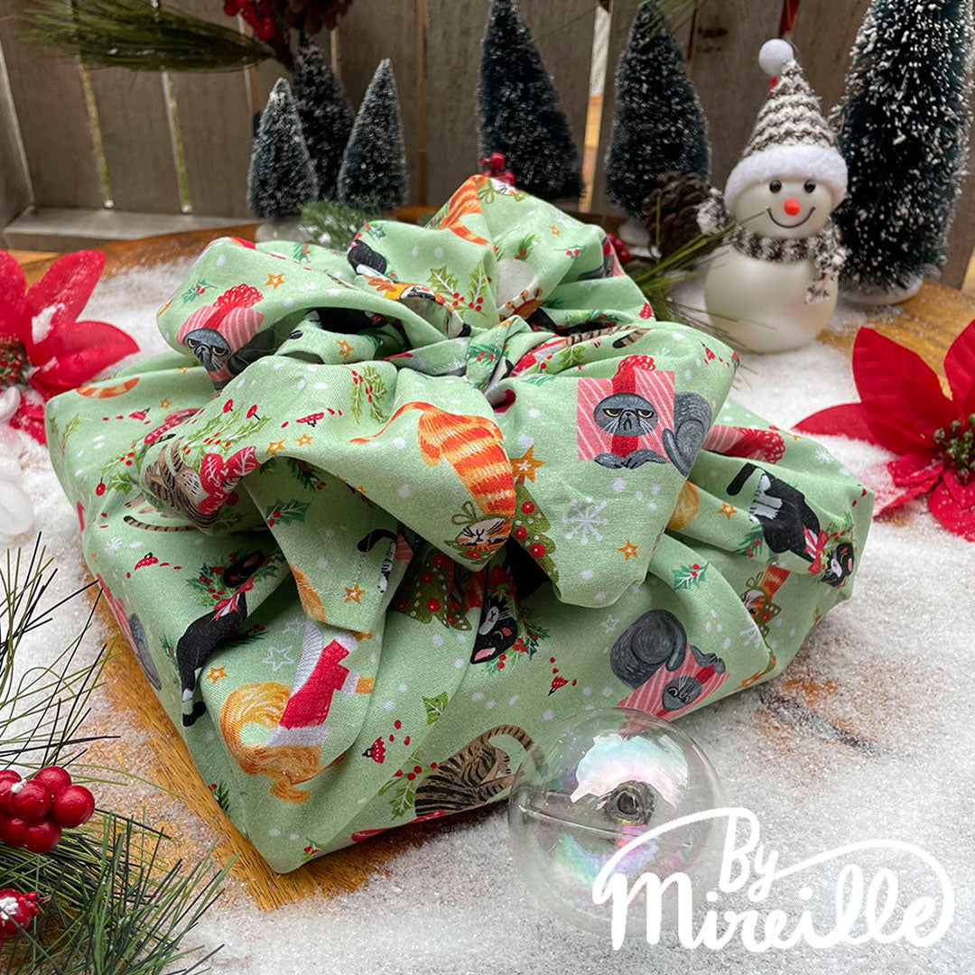 Furoshiki gift wrap - Grumpy holiday cats